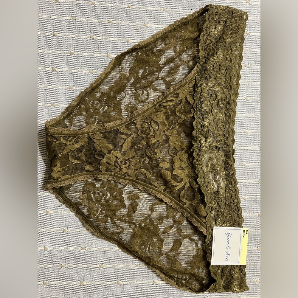 Yarn & Sea Women’s Lace Underwear size M/L